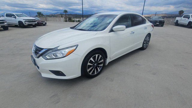 Used 2016 Nissan Altima 2.5 SV FWD image 4