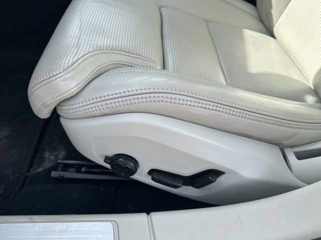 Used 2019 Volvo S60 T8 Inscription AWD/4WD image 16
