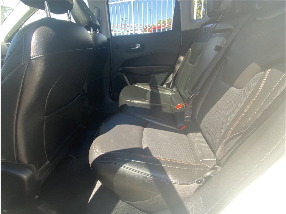 Used 2021 Jeep Compass Limited w/ Sun and Sound Group image 8