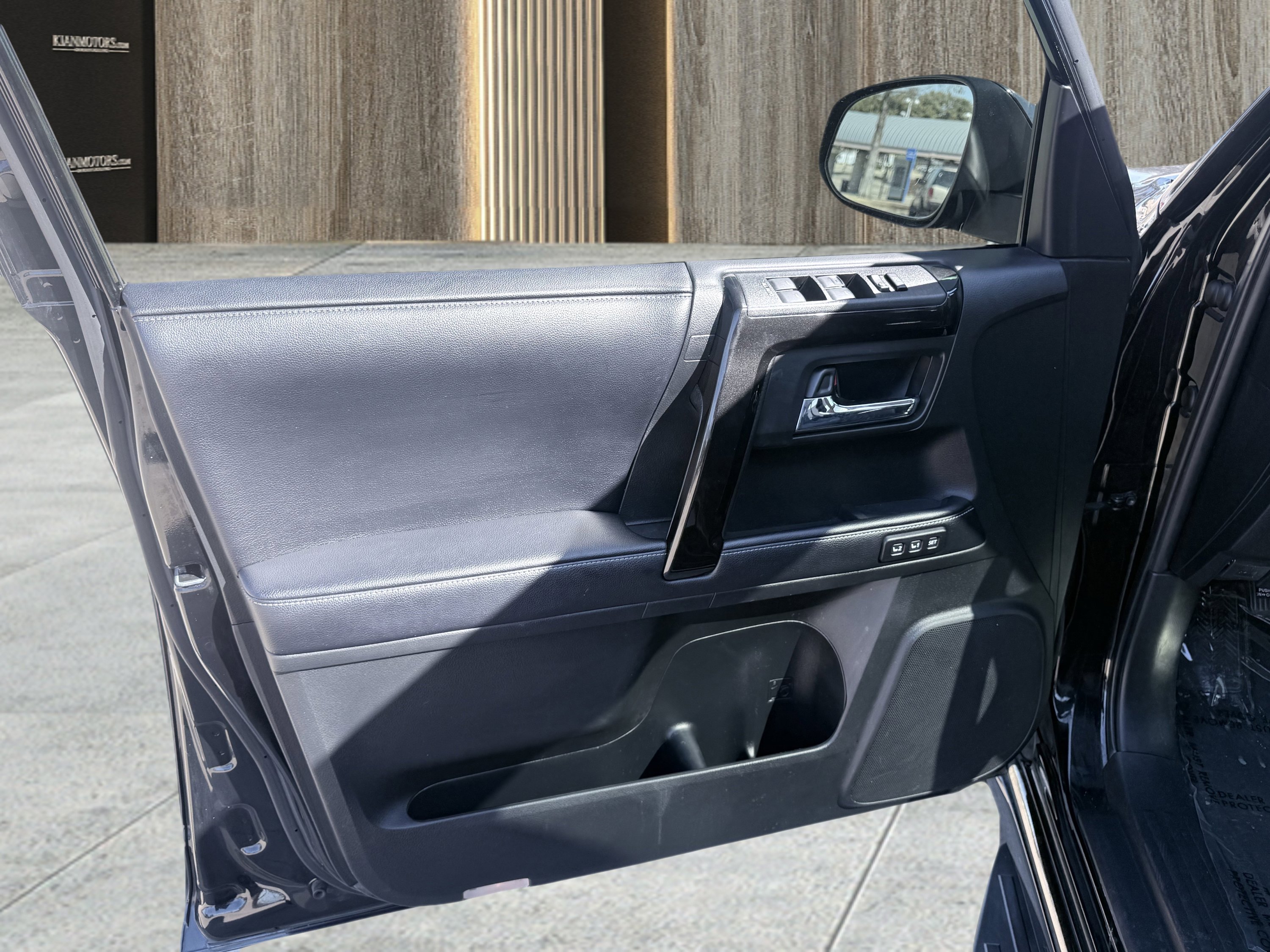 Used 2019 Toyota 4Runner Limited image 17