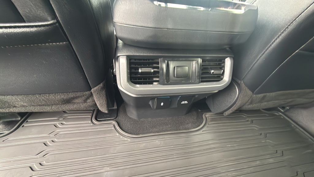 Used 2024 Ford F150 Lariat w/ FX4 Off-Road Package AWD/4WD image 35
