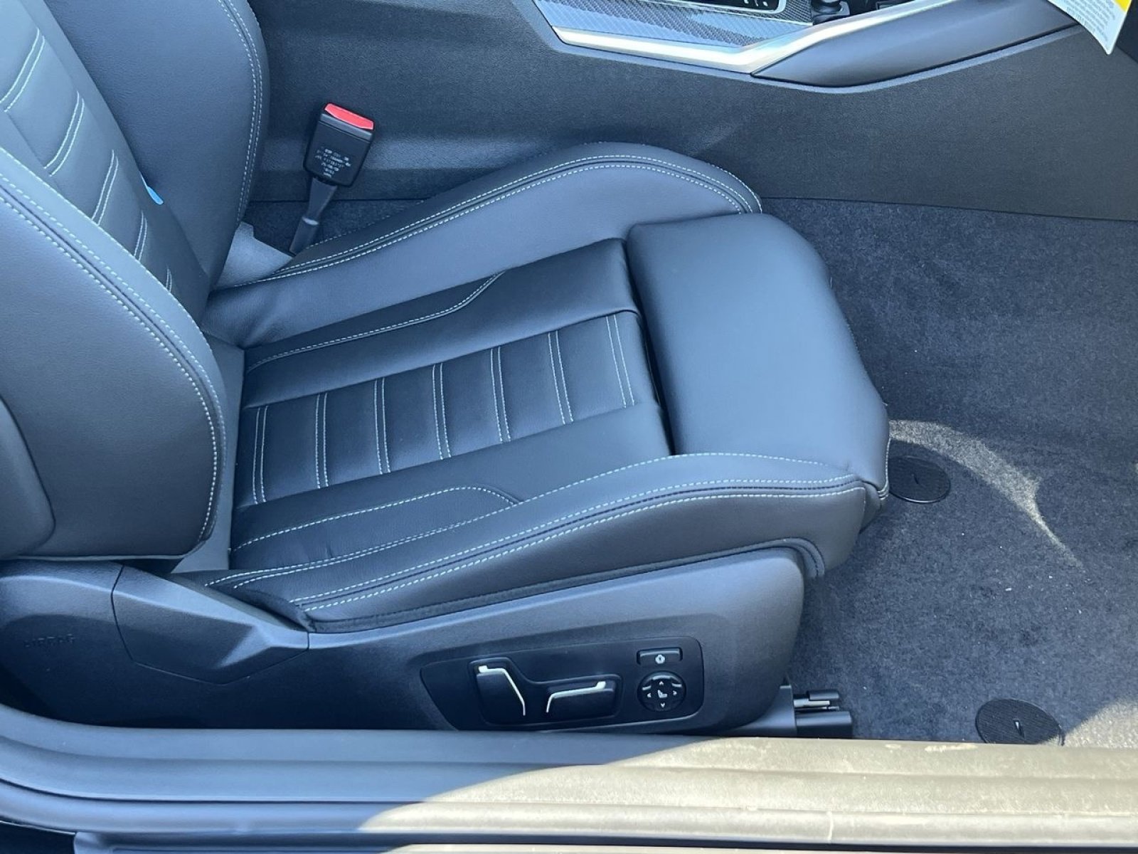 New 2026 BMW M2 w/ Lighting Package image 27