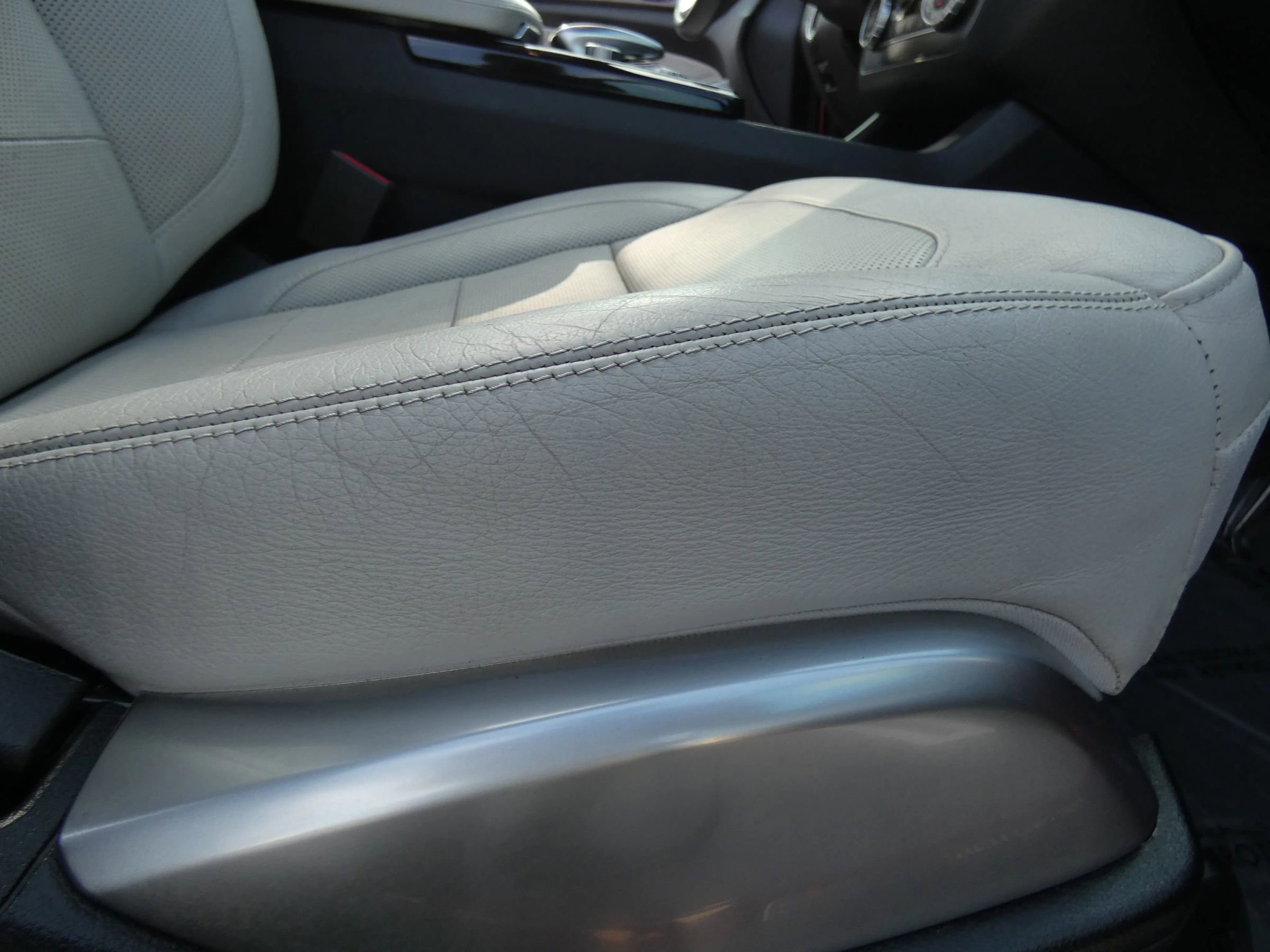 Used 2019 Mercedes-Benz GLS 550 4MATIC image 32