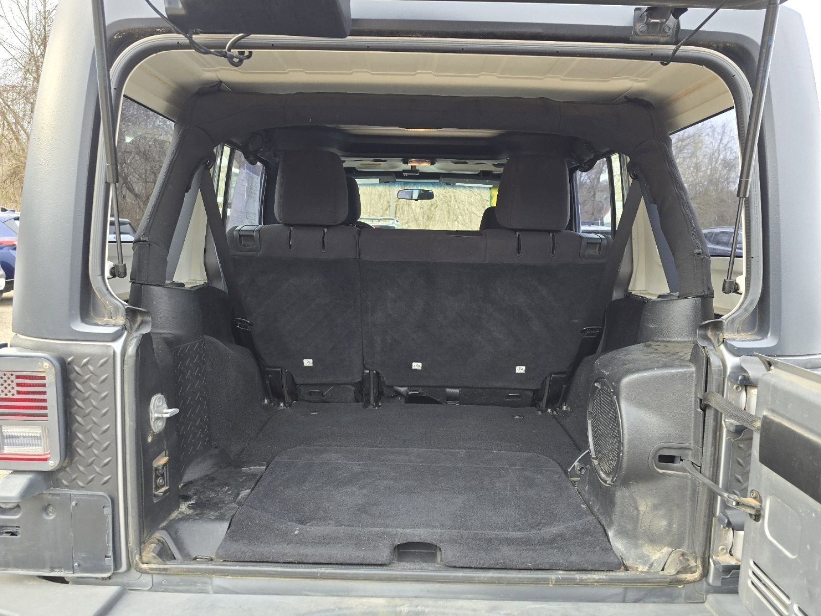 Used 2013 Jeep Wrangler Unlimited Sport w/ Connectivity Group image 10