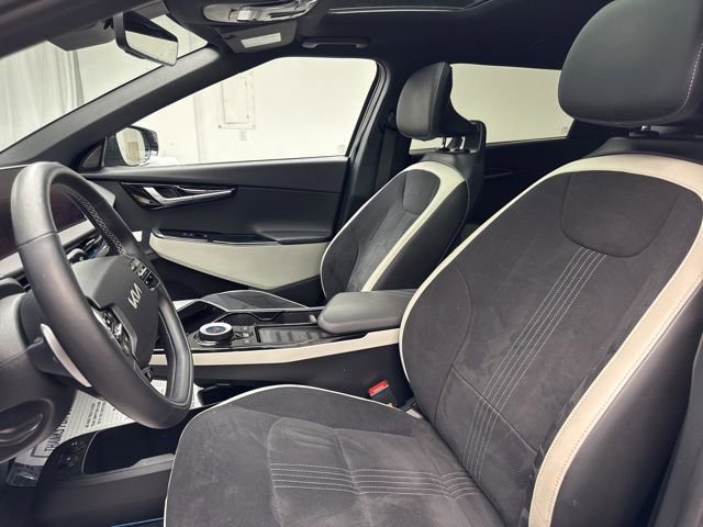 Used 2023 Kia EV6 GT-Line w/ GT-Line Suede Seat Package image 12