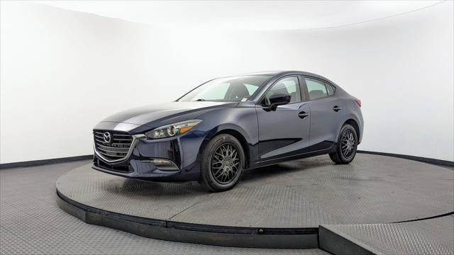 Used 2018 MAZDA MAZDA3 Sport FWD image 2
