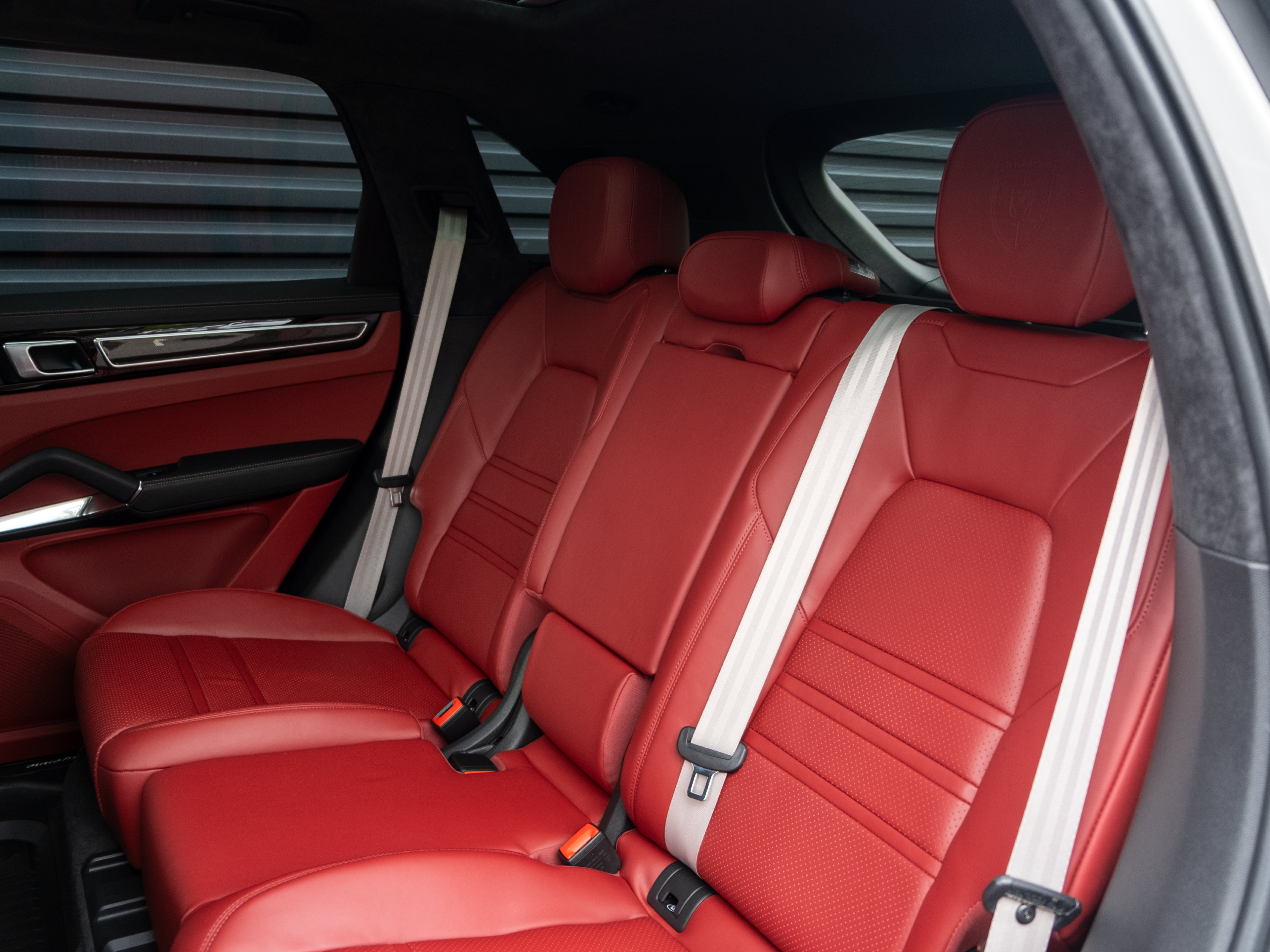 Certified 2023 Porsche Cayenne Turbo AWD/4WD image 41