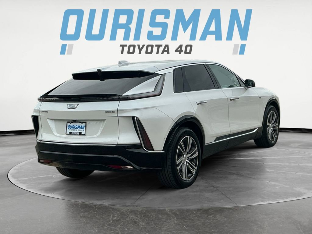 Used 2024 Cadillac Lyriq Luxury image 6