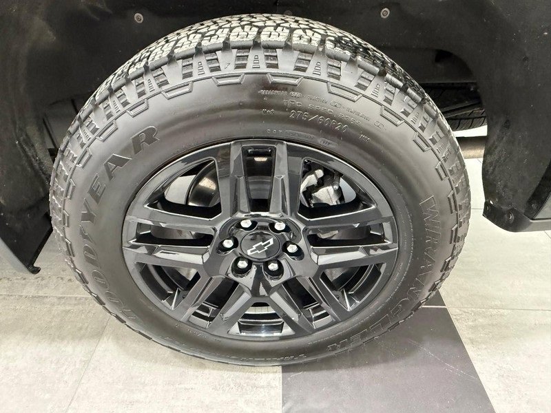 Used 2025 Chevrolet Silverado 1500 High Country w/ Midnight Edition image 5