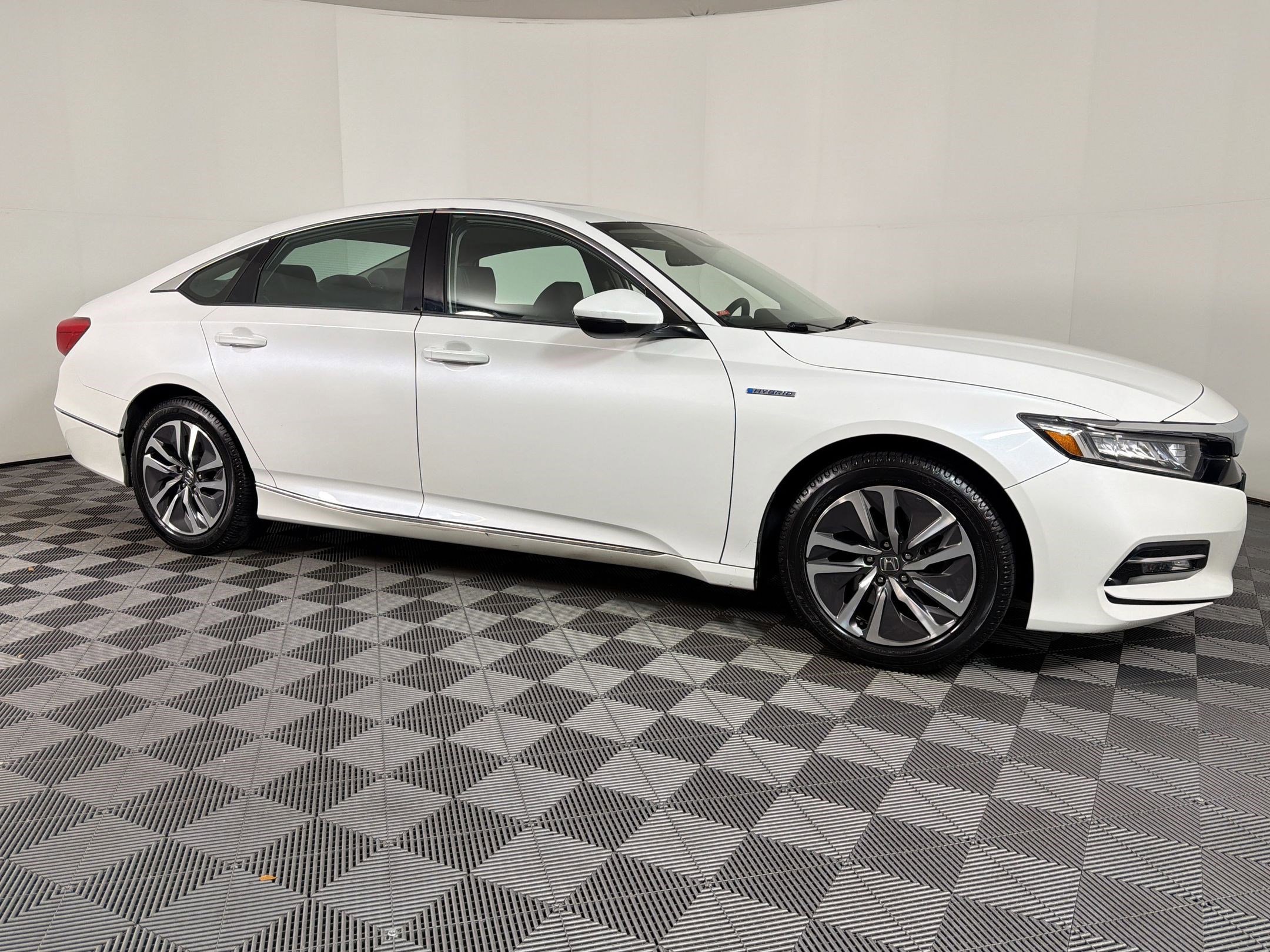 Used 2019 Honda Accord EX-L image 7