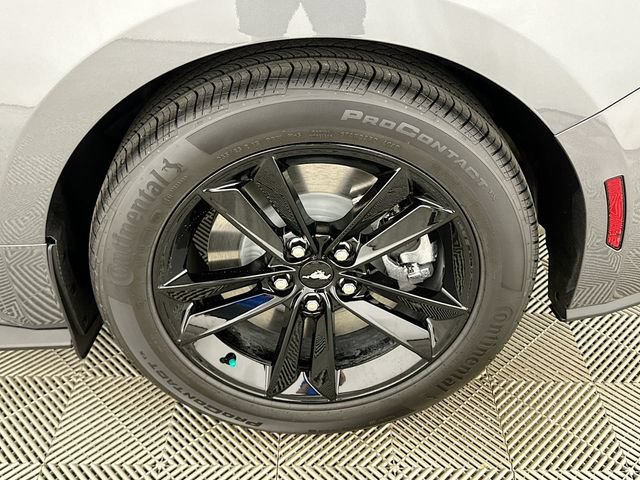Used 2025 Ford Mustang GT RWD image 19