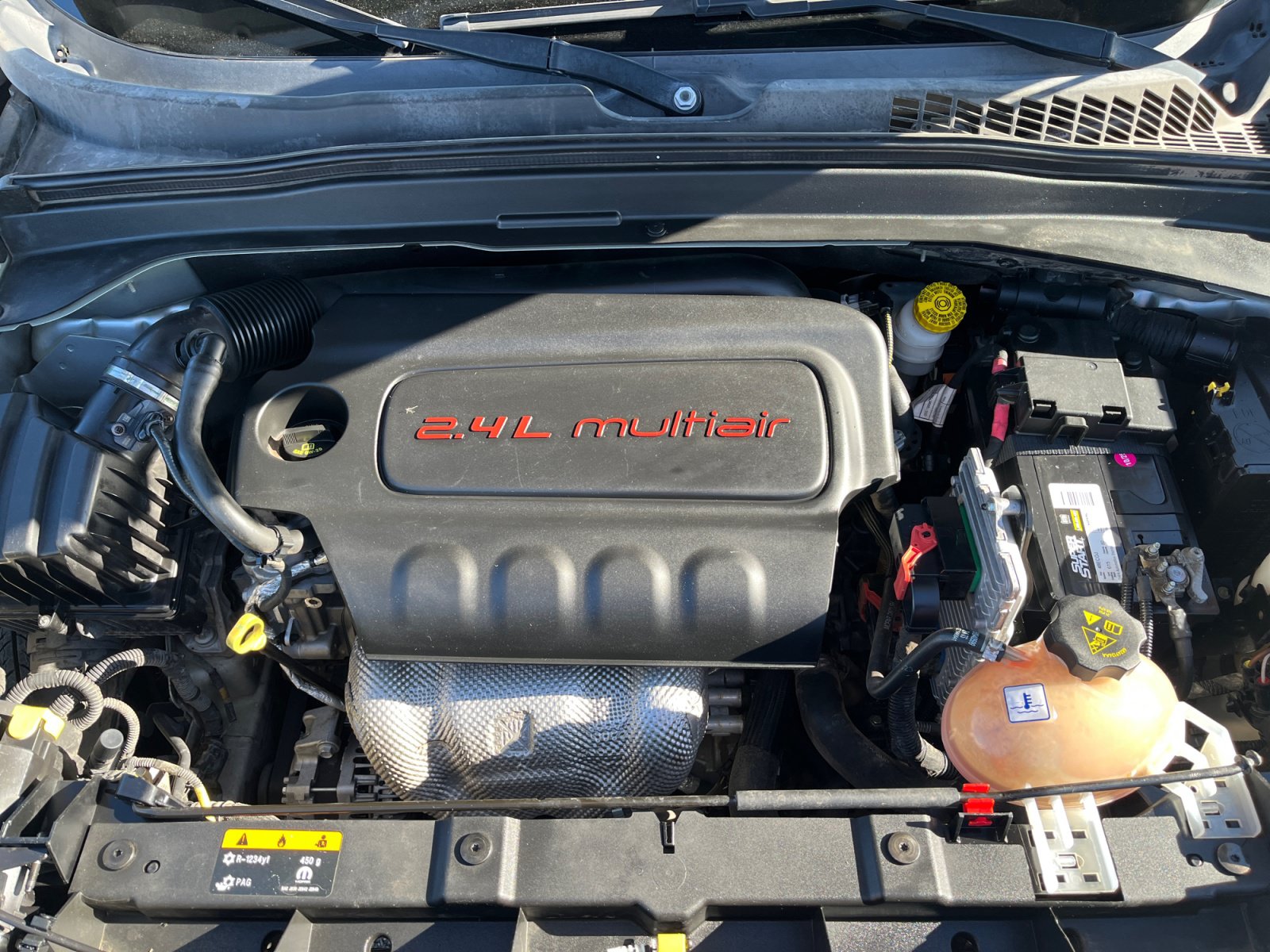 Used 2016 Jeep Renegade Latitude w/ Safety & Security Group FWD image 9