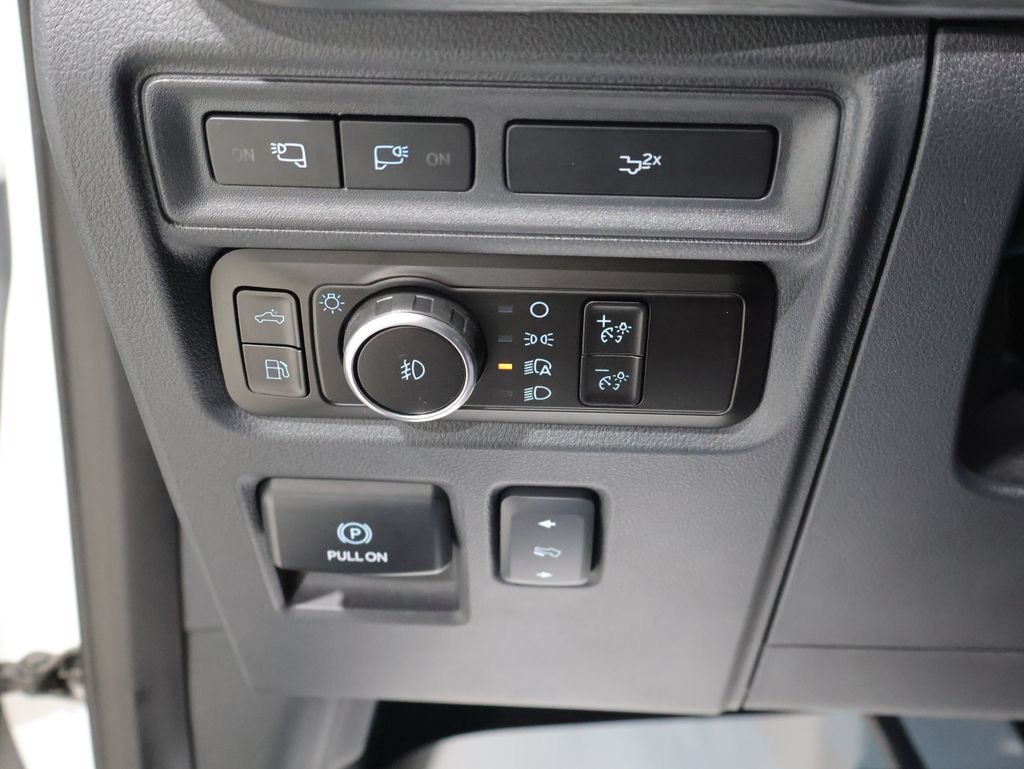 Used 2023 Ford F150 Lariat AWD/4WD image 33