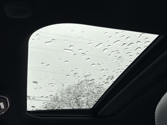 New 2026 Jeep Grand Cherokee Laredo image 5