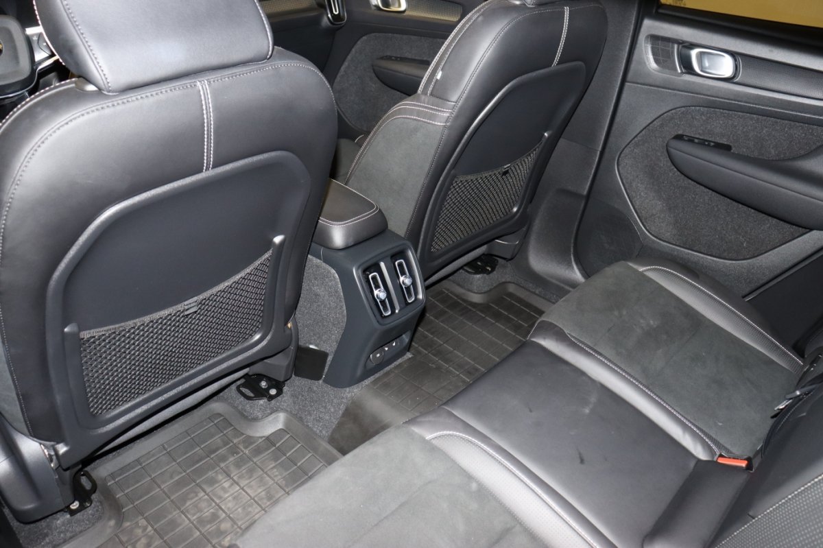 Used 2021 Volvo XC40 P8 Recharge AWD/4WD image 34