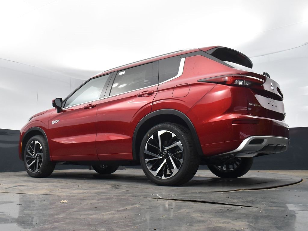 New 2025 Mitsubishi Outlander SEL image 37