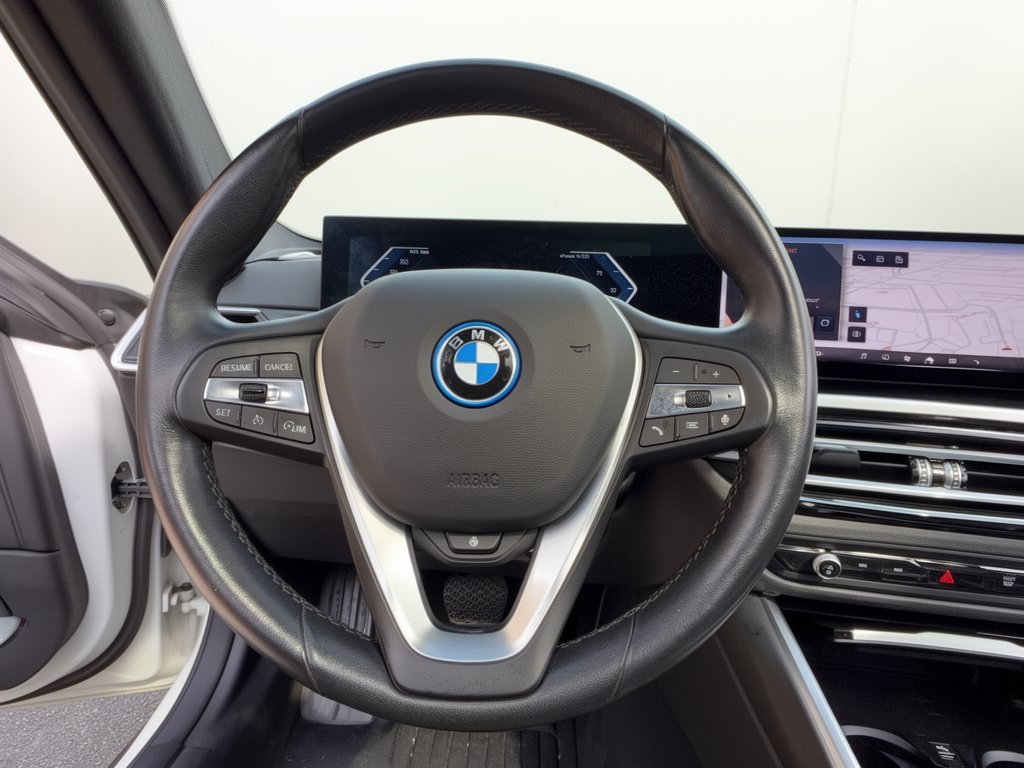 Used 2024 BMW i4 eDrive35 w/ Premium Package RWD image 10