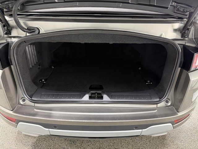 Used 2019 Land Rover Range Rover Evoque SE Dynamic image 13