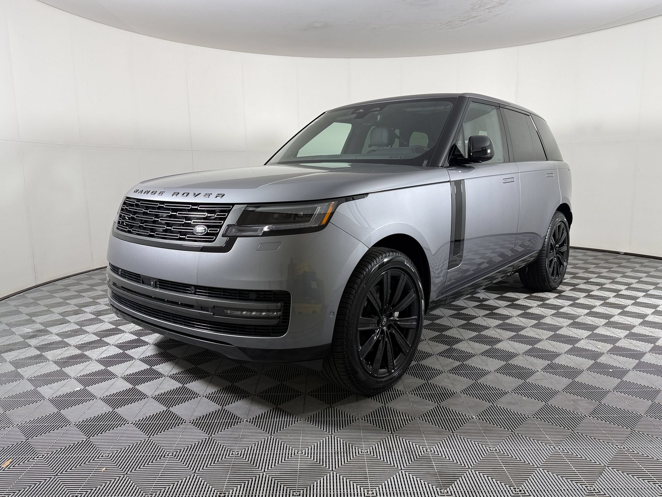 New 2027 Land Rover Range Rover SE AWD/4WD image 1