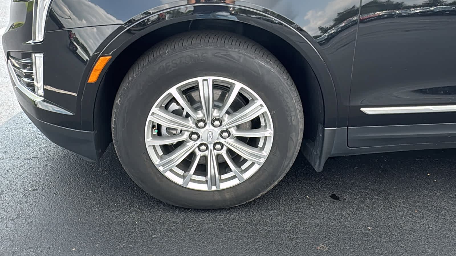 Certified 2018 Cadillac XT5 Luxury w/ Driver Awareness Package FWD image 32