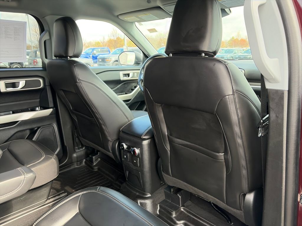 Used 2023 Ford Explorer XLT w/ Equipment Group 202A image 32