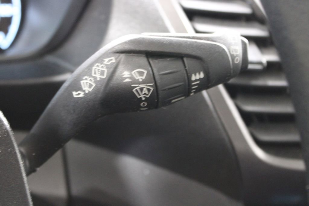 Used 2020 Ford Transit Connect XL image 30