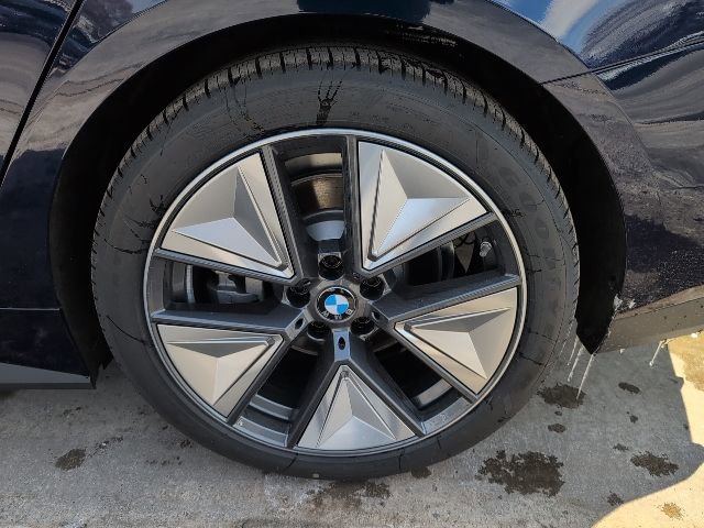 New 2026 BMW i4 xDrive40i image 11