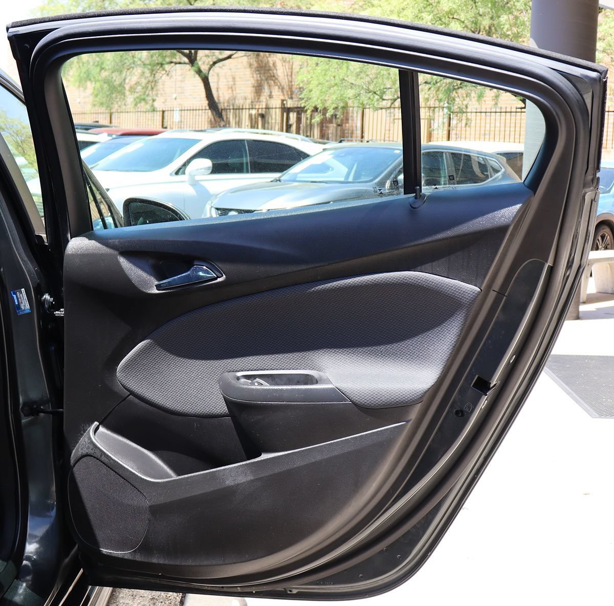 Used 2019 Chevrolet Cruze LT w/ Convenience Package FWD image 26