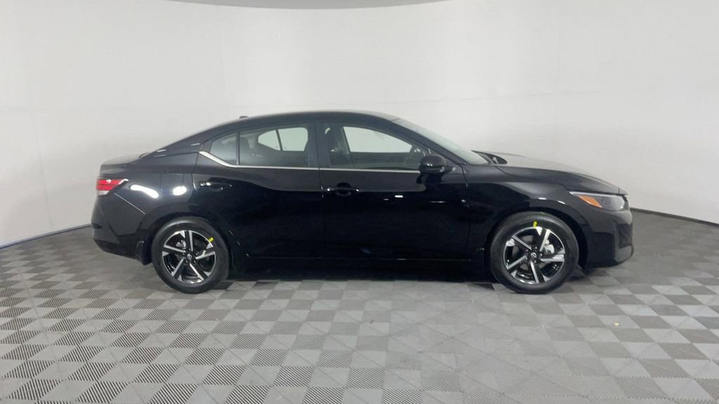 New 2025 Nissan Sentra SV image 3