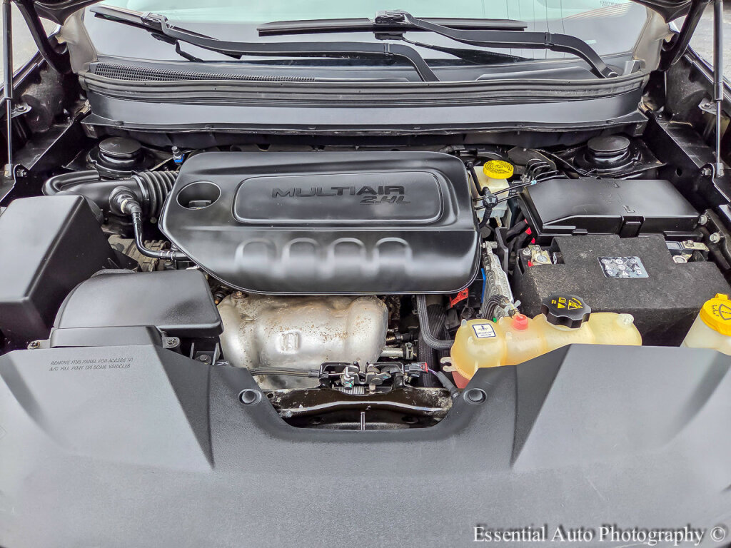 Used 2019 Jeep Cherokee Limited image 37