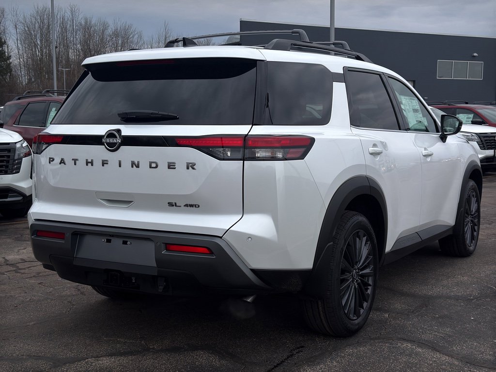 New 2026 Nissan Pathfinder SL image 5