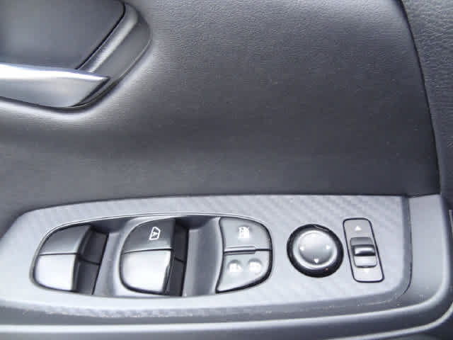 Used 2024 Nissan Sentra SV FWD image 13