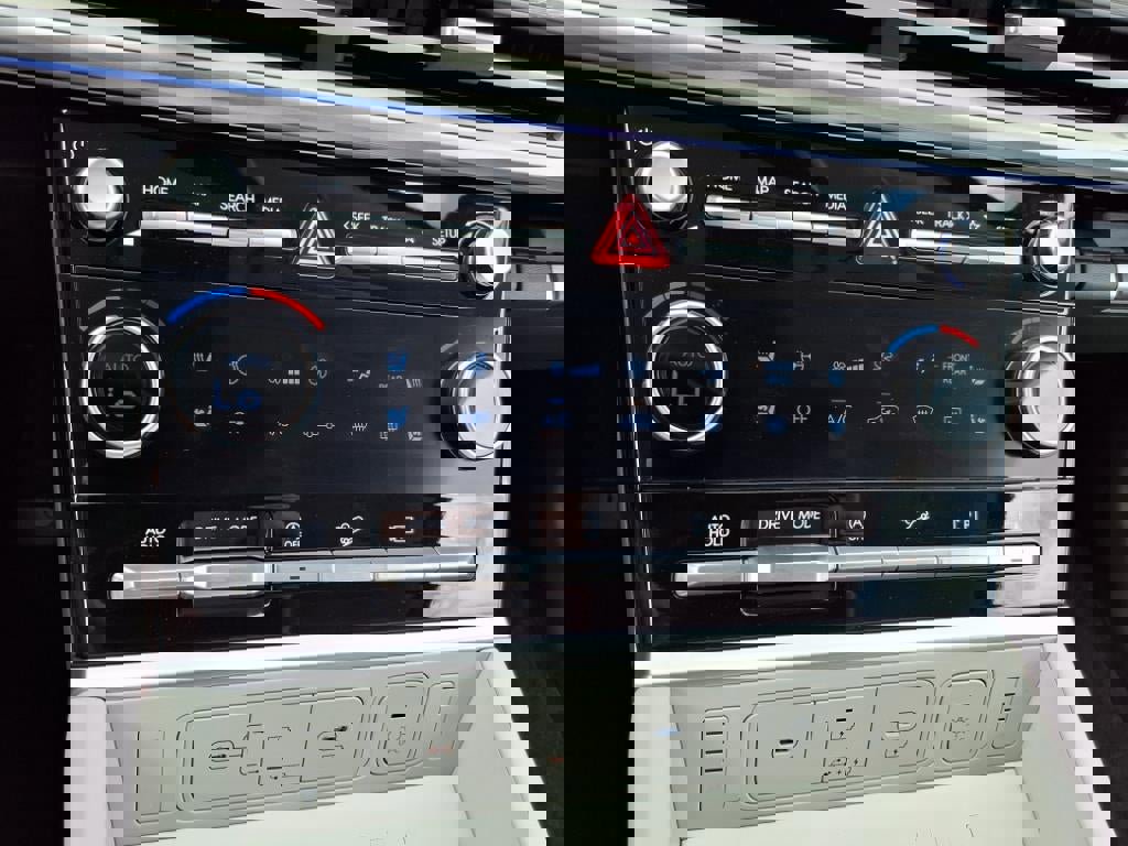 New 2025 Hyundai Santa Fe Calligraphy image 20