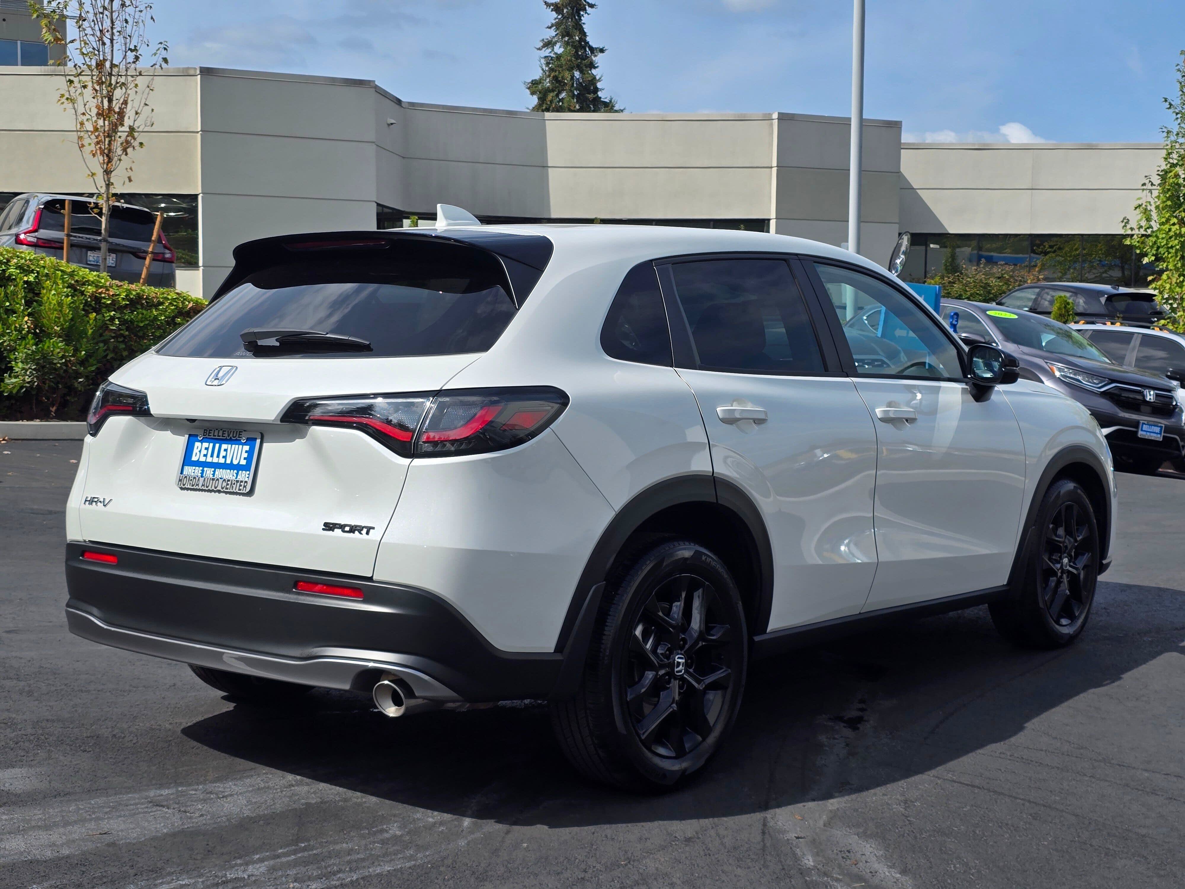Used 2024 Honda HR-V Sport image 5
