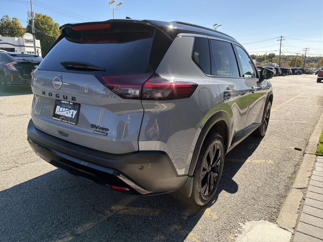 Certified 2023 Nissan Rogue SV w/ SV Premium B Package AWD/4WD image 8