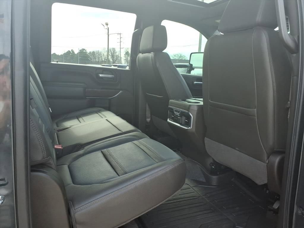 Used 2023 GMC Sierra 2500 Denali w/ Denali Ultimate Package image 14
