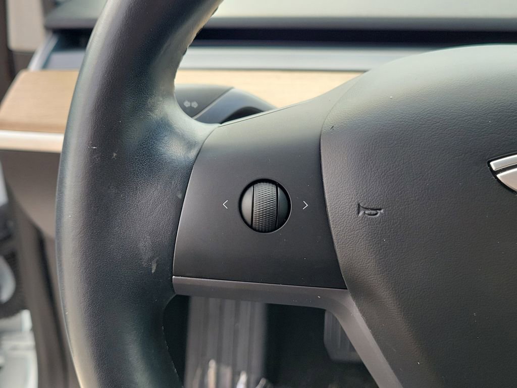 Used 2018 Tesla Model 3 Long Range image 24