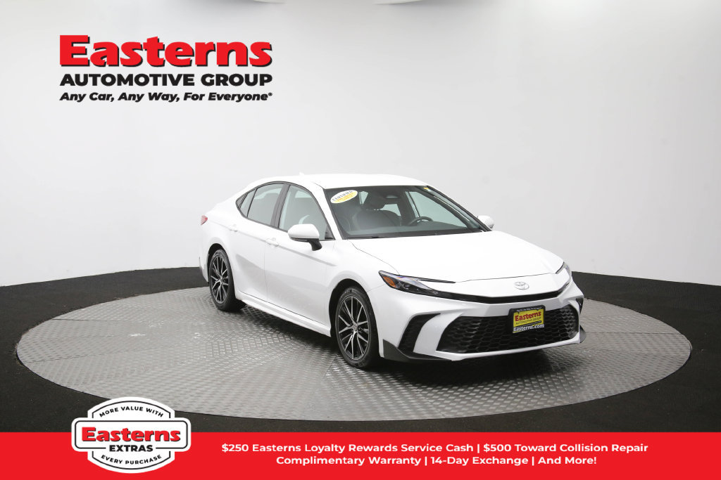 Used 2025 Toyota Camry SE FWD image 49