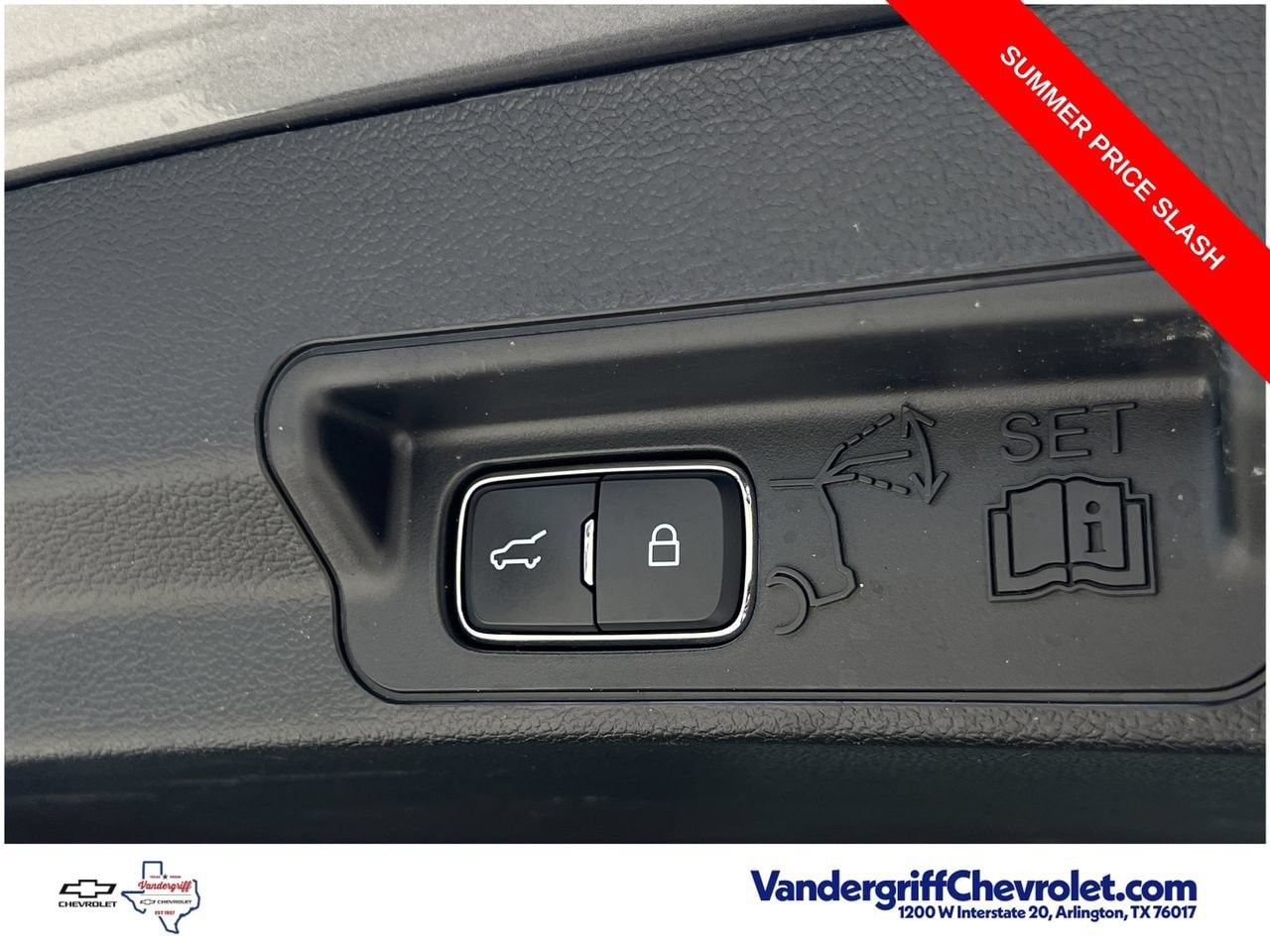 Used 2025 Ford Explorer Platinum w/ LUX Leather Package AWD/4WD image 27