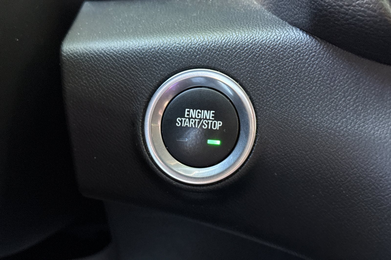 Used 2024 GMC Terrain SLE FWD image 28