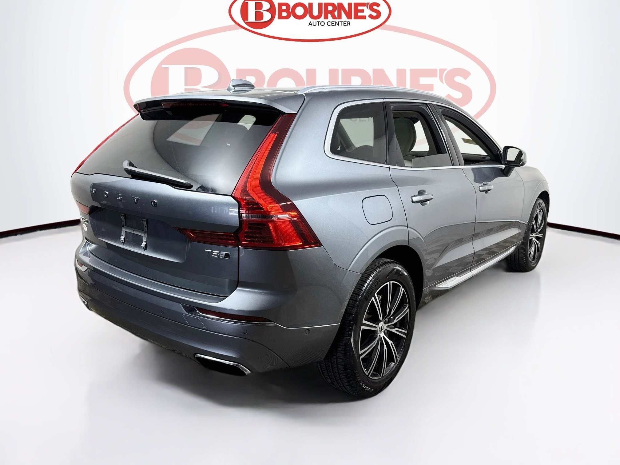 Used 2019 Volvo XC60 T5 Inscription w/ Protection Package AWD/4WD image 12