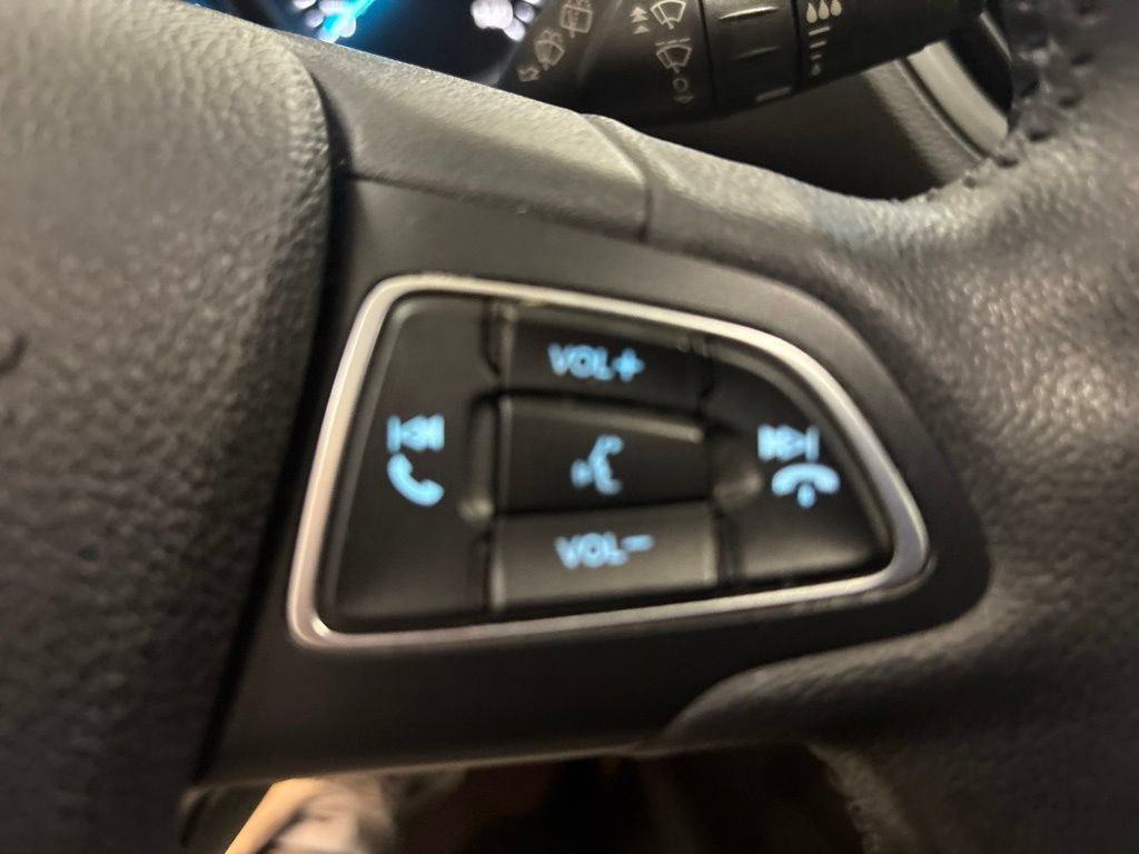 Used 2019 Ford Escape SEL AWD/4WD image 19