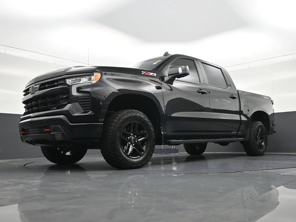 Used 2024 Chevrolet Silverado 1500 LT Trail Boss w/ LT Trail Boss Premium Package AWD/4WD image 23