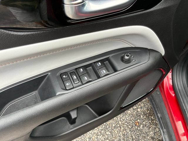 Used 2025 Jeep Compass Limited AWD/4WD image 21