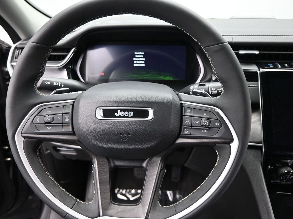 Used 2022 Jeep Grand Cherokee Limited 4xe image 23