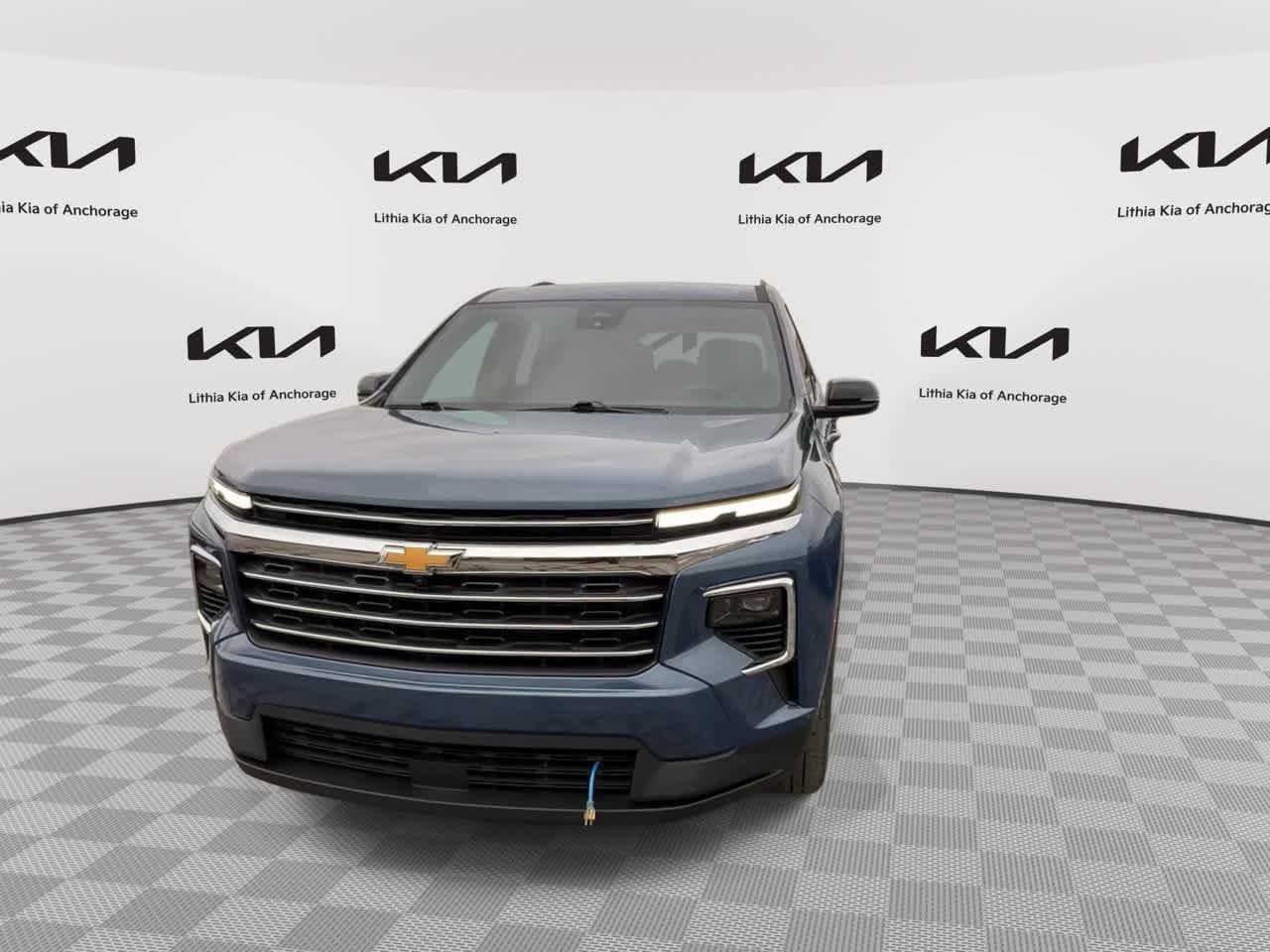 Used 2024 Chevrolet Traverse LT w/ LPO, Floor Liner Package AWD/4WD image 4