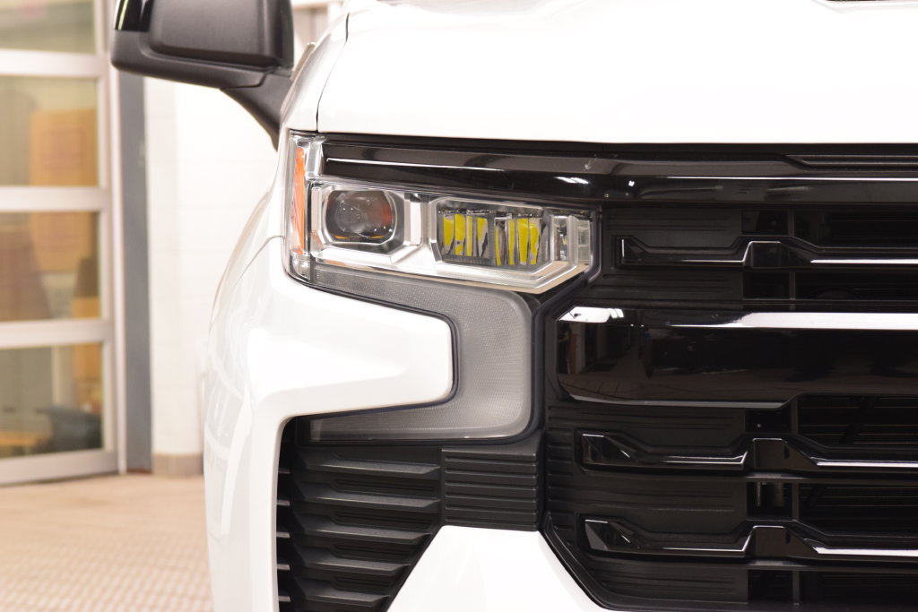 Used 2024 Chevrolet Silverado 1500 LT Trail Boss w/ Convenience Package II AWD/4WD image 12