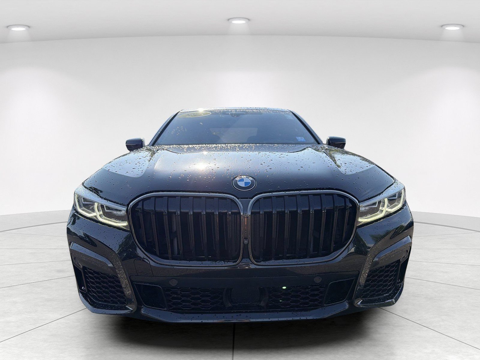 Used 2022 BMW M760i xDrive AWD/4WD video 2