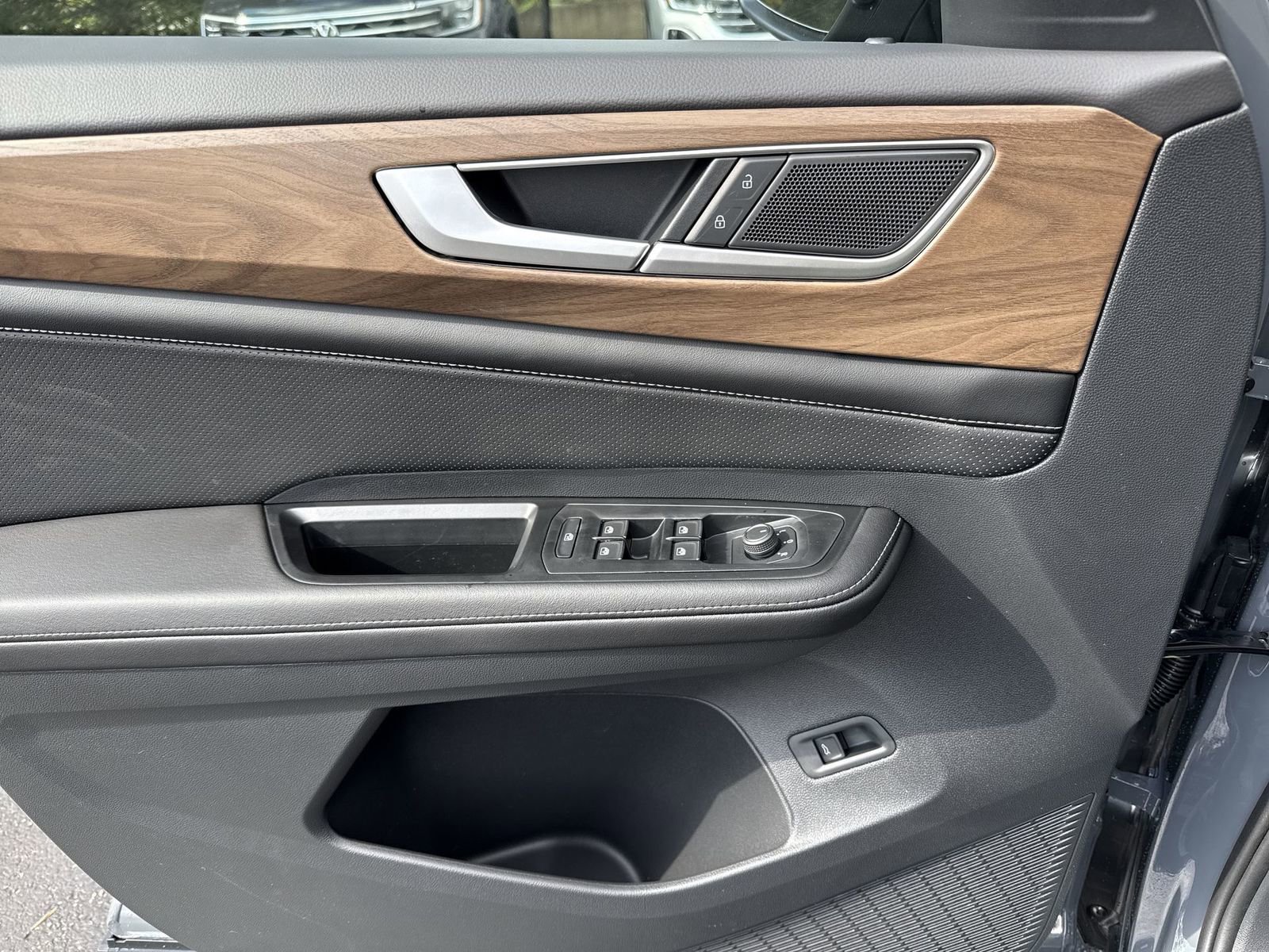 New 2026 Volkswagen Atlas SE image 14