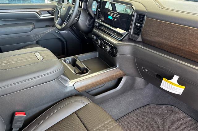 New 2026 Chevrolet Silverado 3500 High Country w/ Technology Package image 17